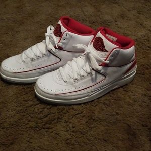 Air Jordan Retro 2 Varsity Red 2008